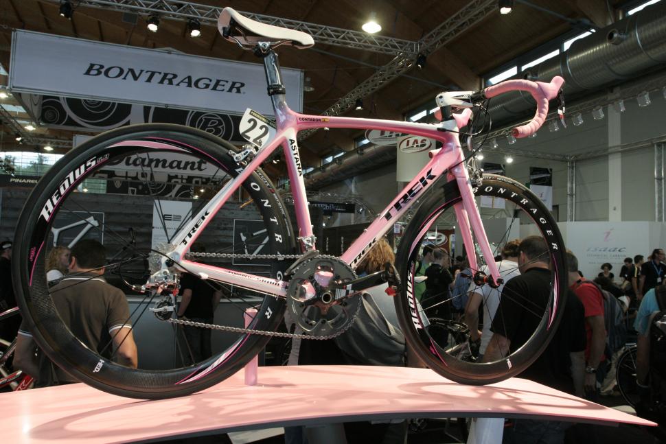 Trek at Eurobike Belt drive pink Madone more road.cc